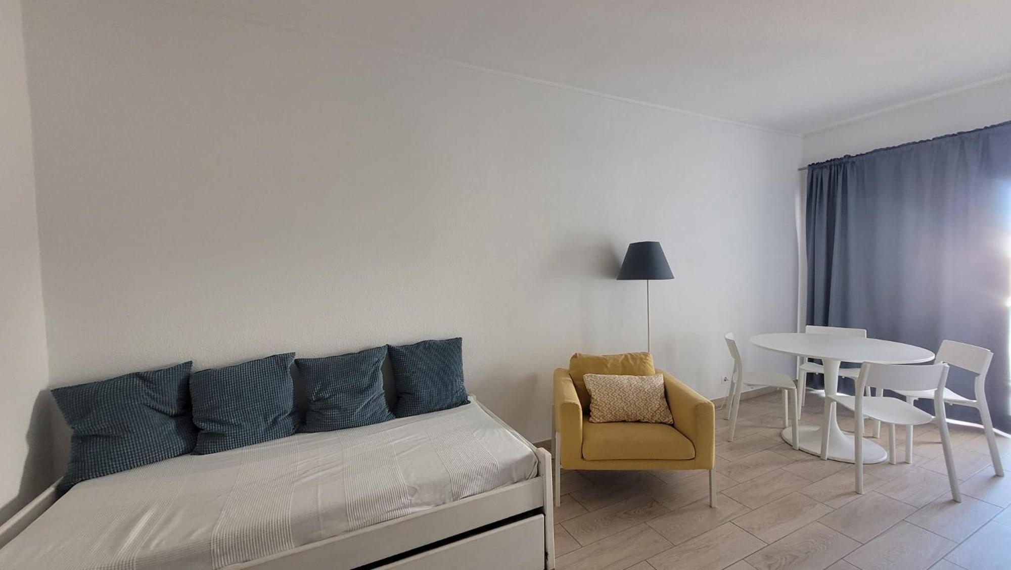 Sunhouse Apartment *